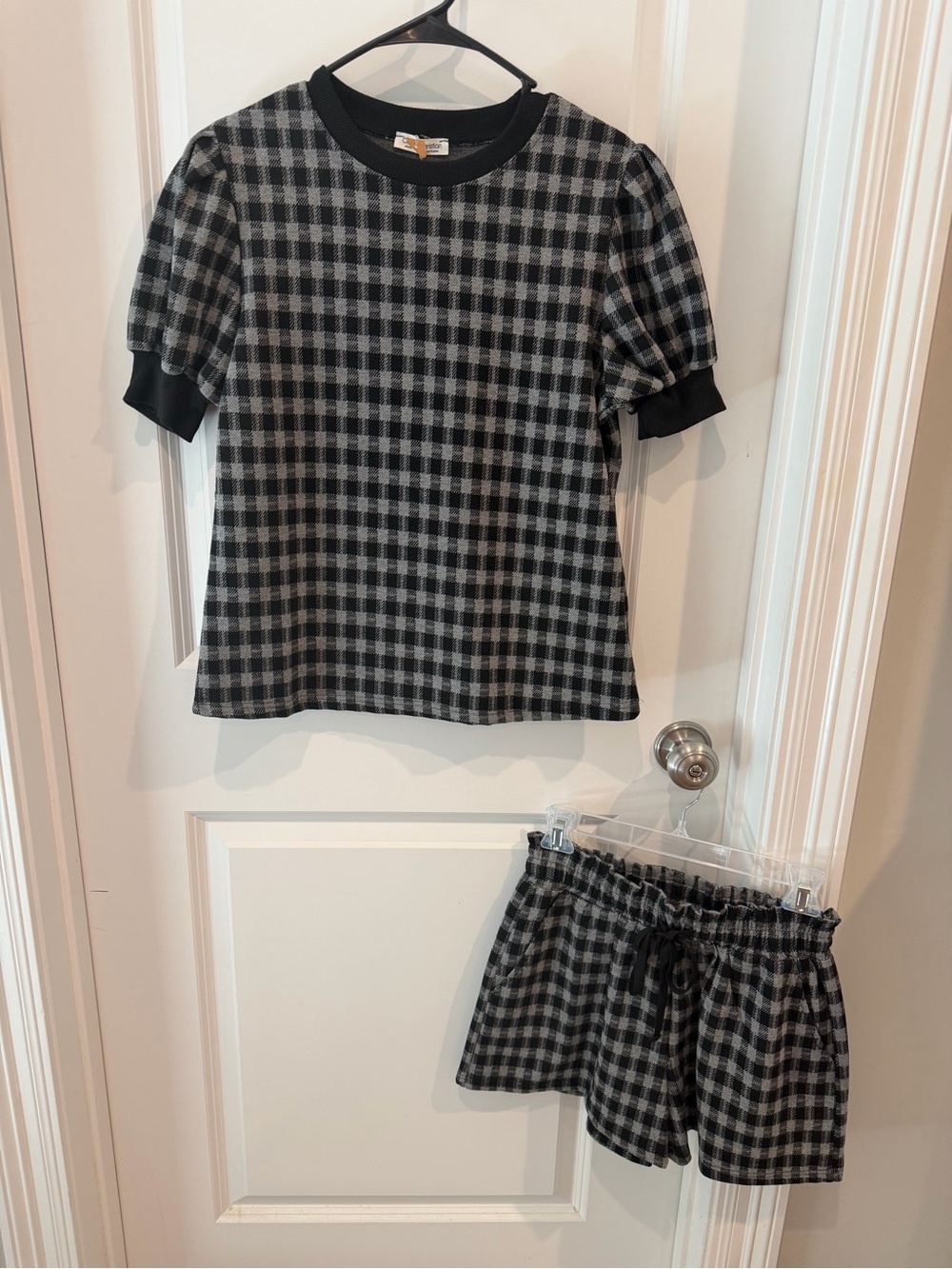 NWOT Carole Christian Black & Gray Top and Short Set Size Small